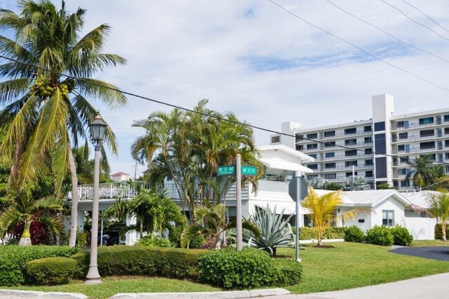 Building Photo - 3201 NE 23rd St