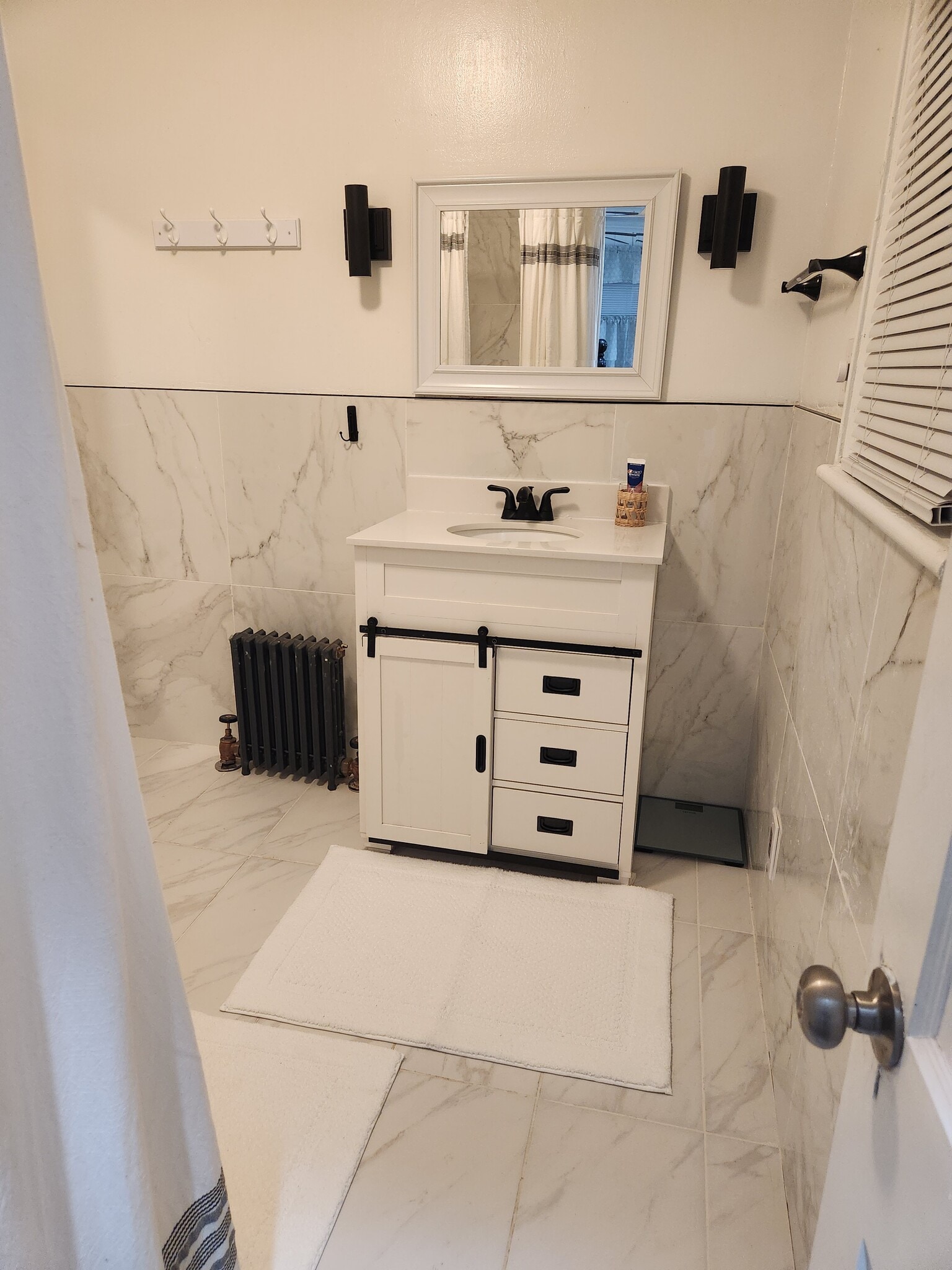 Bathroom - 20 South Ln