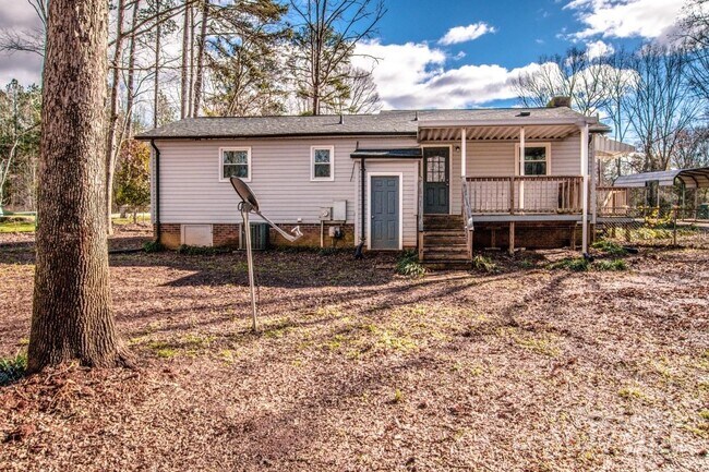 Building Photo - 1159 Camp Creek Rd