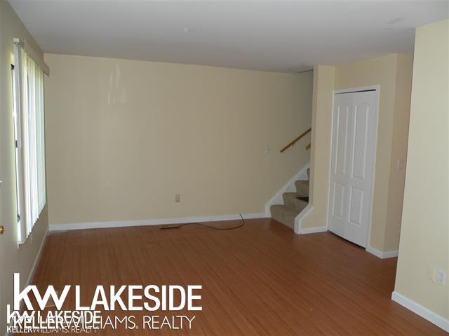 Building Photo - 2012 Orchard Crest St