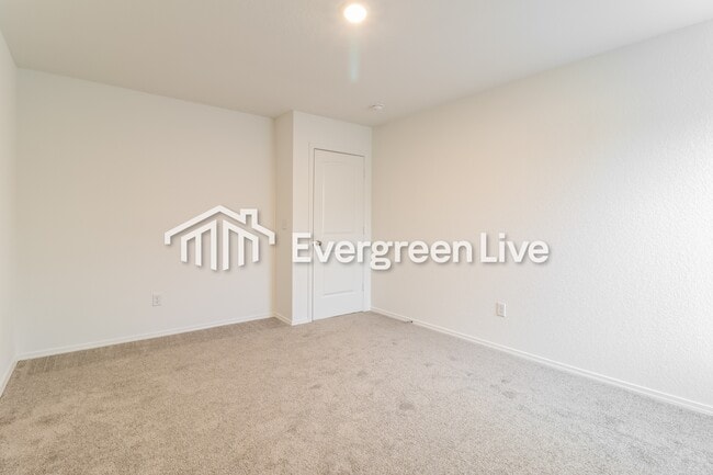 Building Photo - 113 Terrence Dr