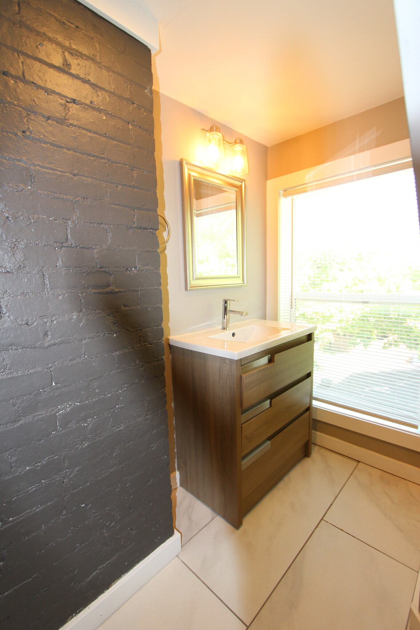 Building Photo - 164 N 18th St