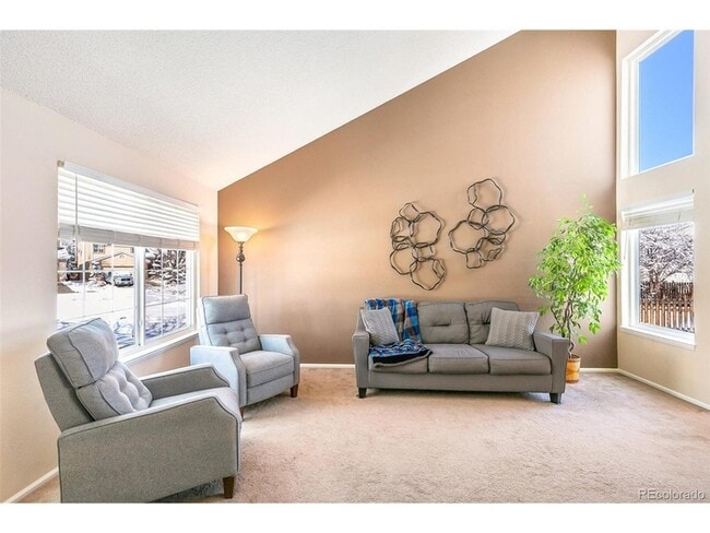 Building Photo - 5504 S Zang St