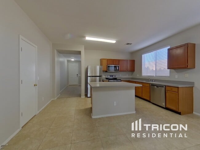 Building Photo - 3327 W St Kateri Dr