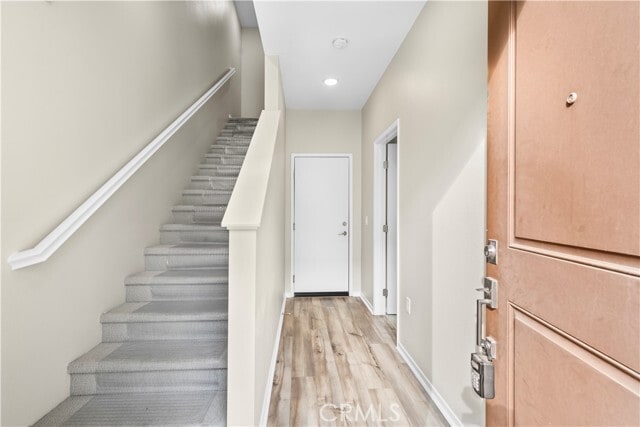 Building Photo - 5464 Seacliff Pl