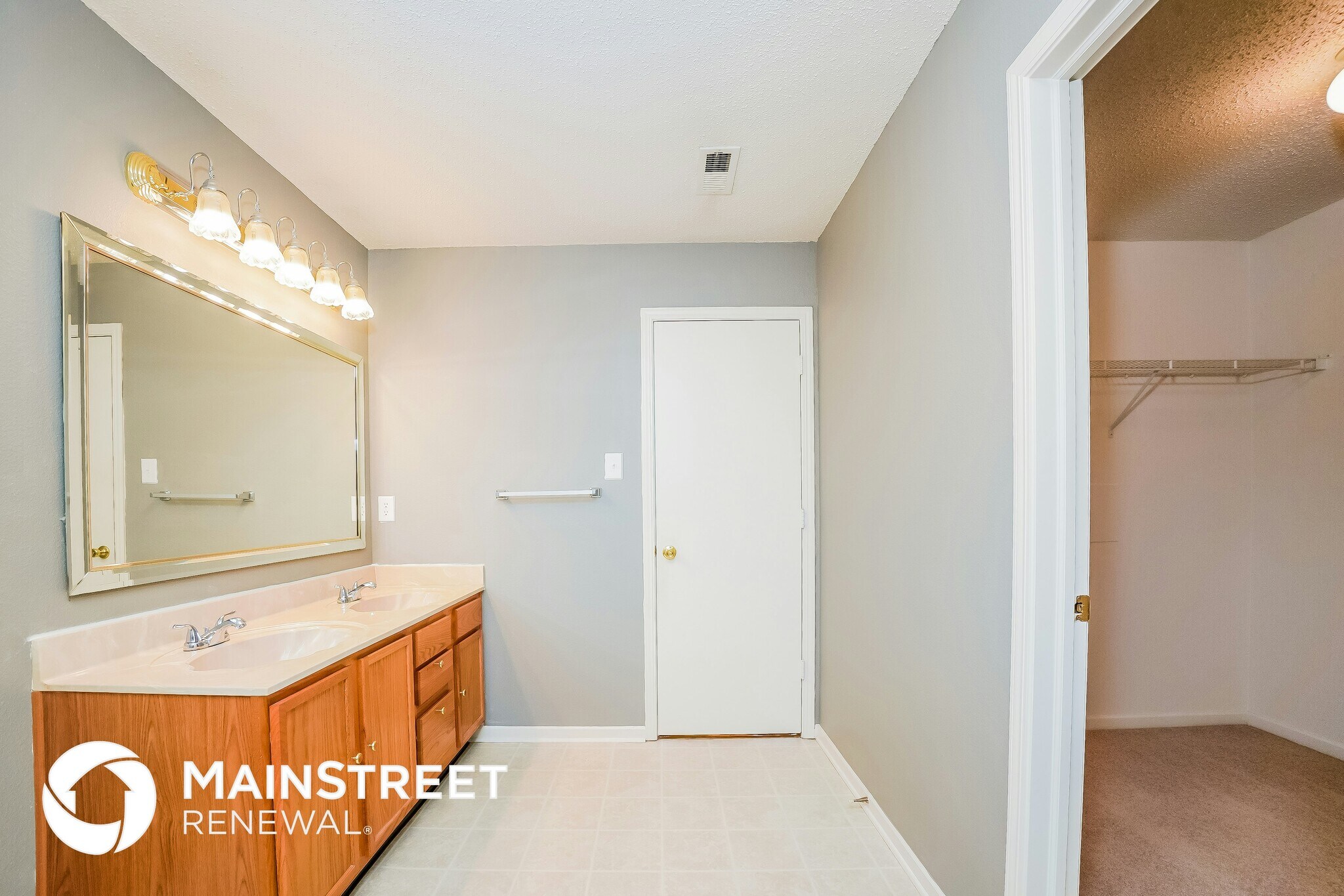 Building Photo - 8825 Browns Valley Ln