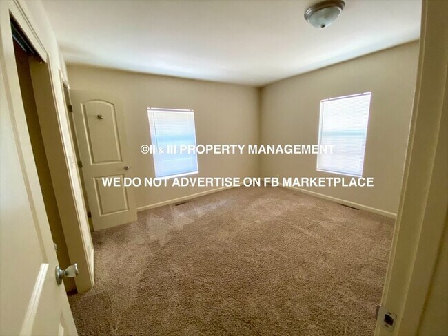 Building Photo - 512 W 86th St