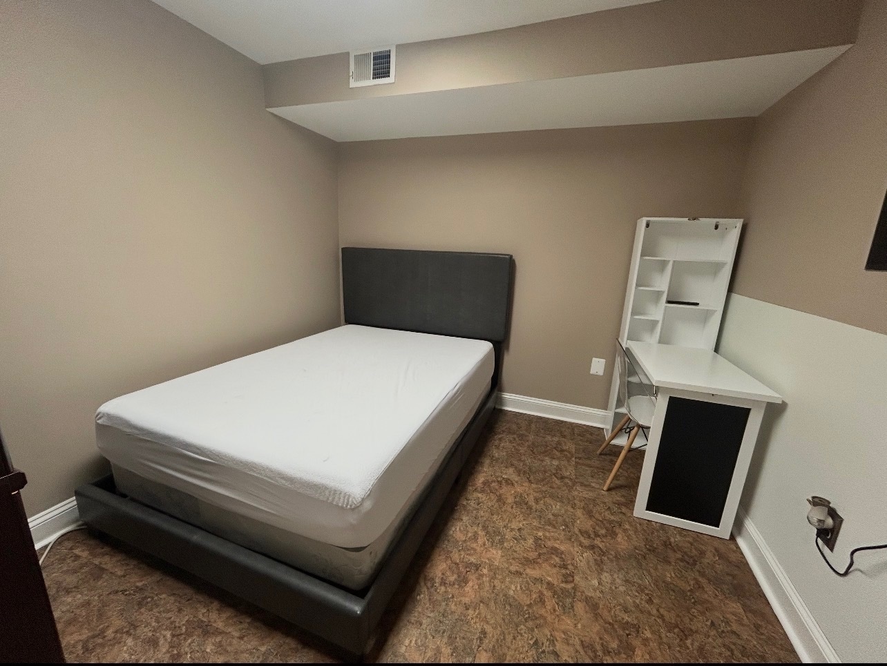 Building Photo - 1604 6th St NW