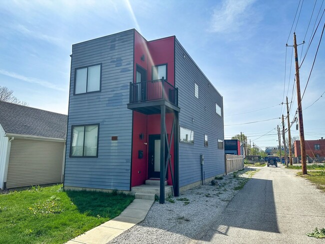 Primary Photo - 1116 Dawson St