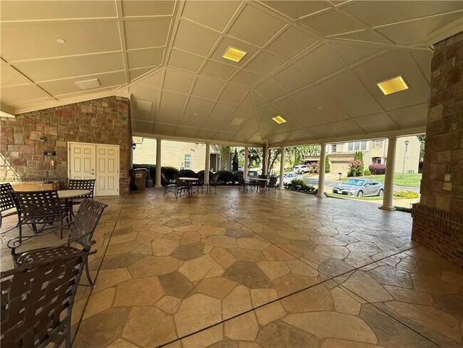 Building Photo - 1045 Township Cir
