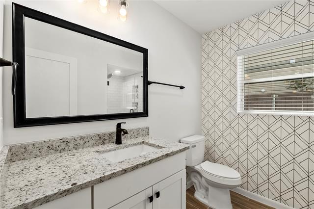 Building Photo - 4518 Roland Ave