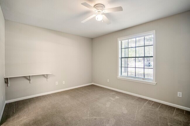 Building Photo - 3219 Fitzgerald Dr