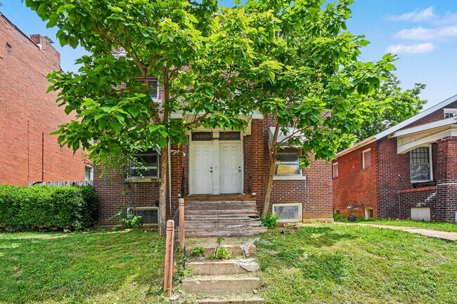 Building Photo - 3630 Hydraulic Ave