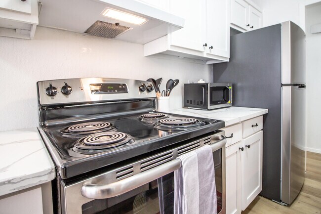 Building Photo - 6426 37th St
