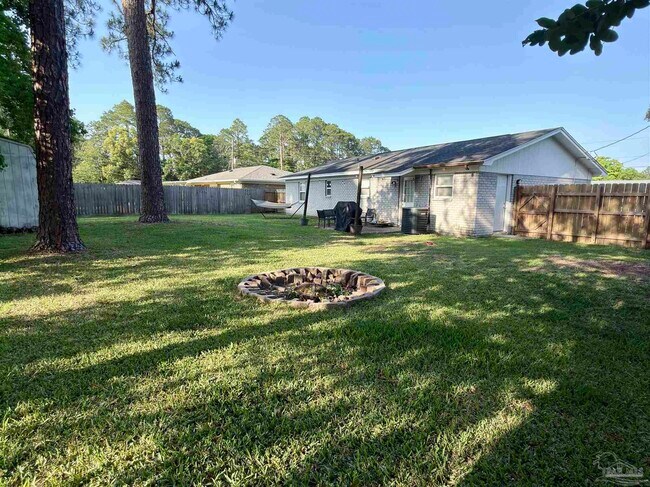 Building Photo - 10775 Jolyne Cir