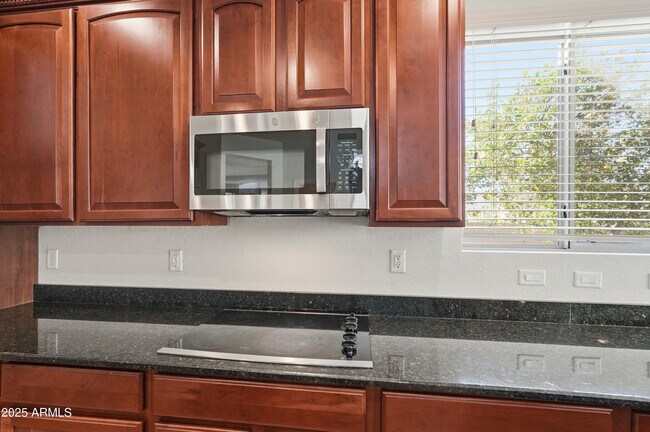 Building Photo - 18560 E Strawberry Dr