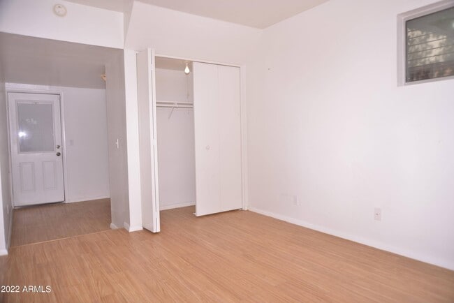 Building Photo - 5650 N 10th St