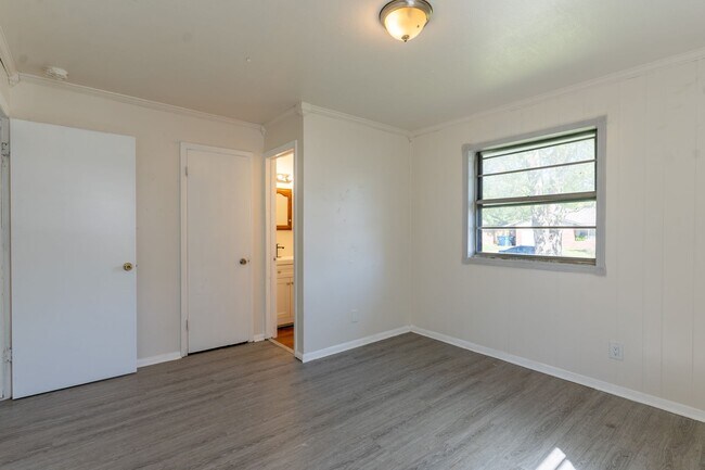 Building Photo - Oklahoma City Rent to Own!