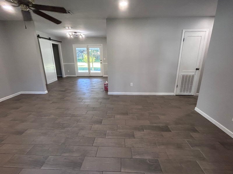 Building Photo - 306 Fawn Cir