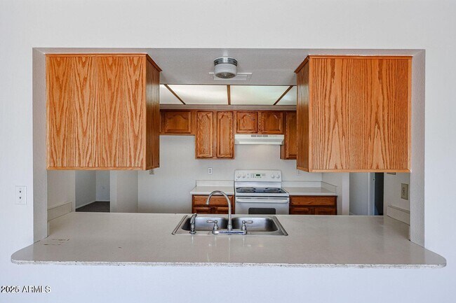 Building Photo - 5333 W Port Au Prince Ln
