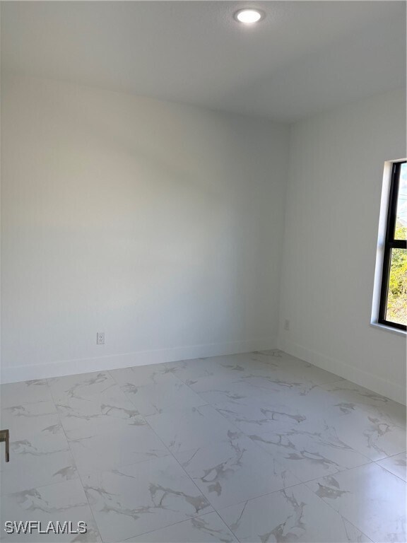 Building Photo - 2600 Ann Ave N