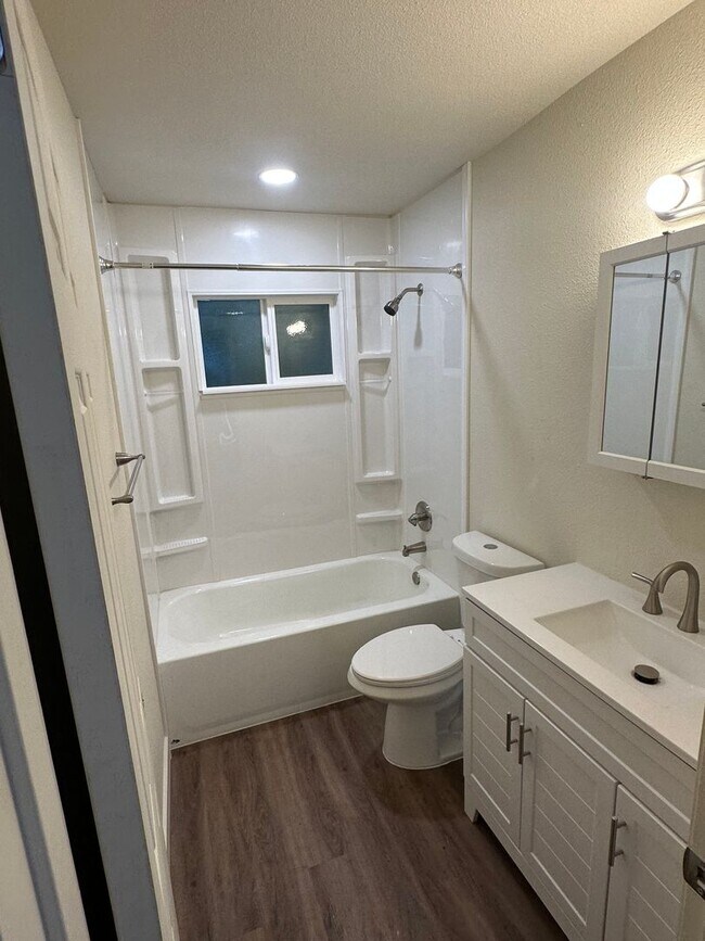 Building Photo - 618 Rancheria Dr