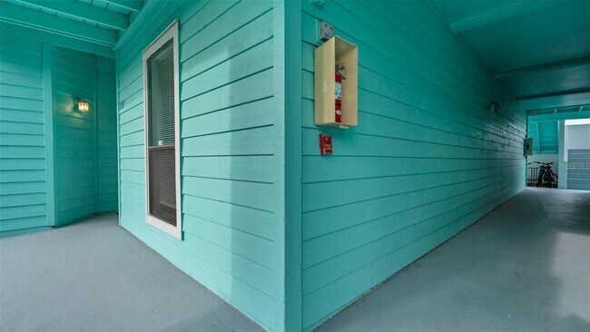 Building Photo - 455 Alt 19