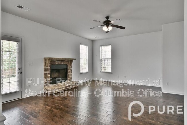 Building Photo - 522 Moulton Way