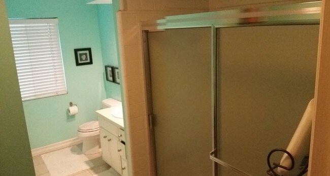 Building Photo - 6038 Maury Ave