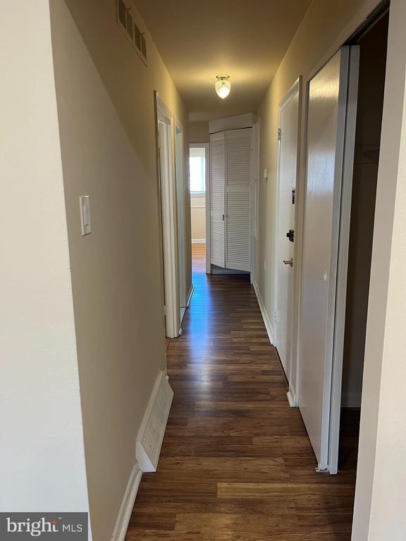 Building Photo - 2305 Benson St