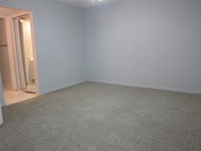 Building Photo - 7719 Trent Dr