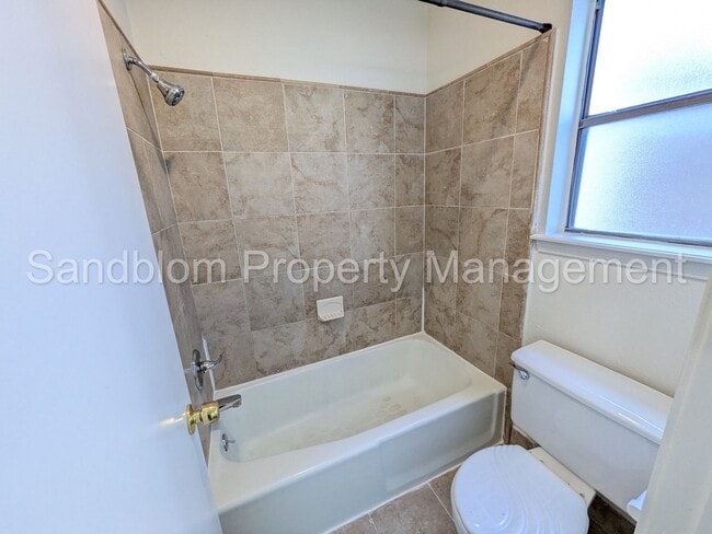 Building Photo - For Lease | Broken Arrow - Union Schools |...