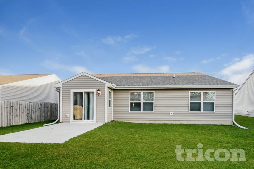 Building Photo - 3738 Boundary Bay Dr