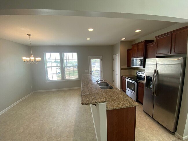 Building Photo - 35 S Grey Abbey Dr