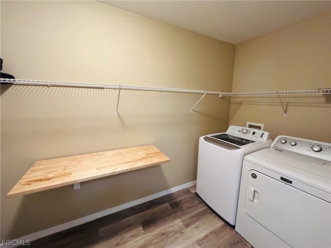 Building Photo - 18270 Pine Nut Ct