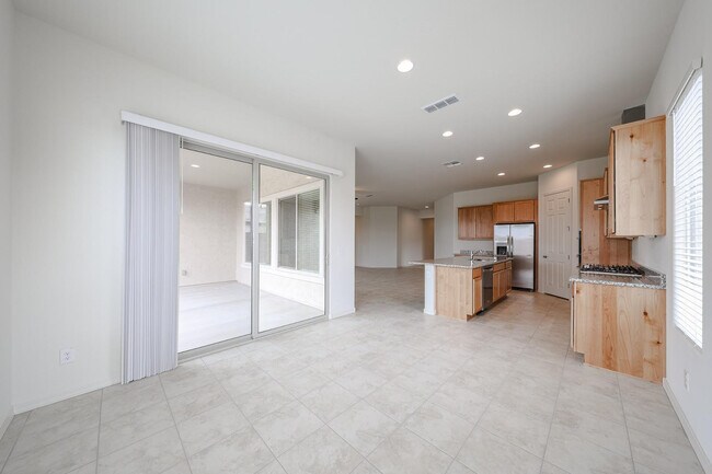 Building Photo - 25620 N 167th Dr