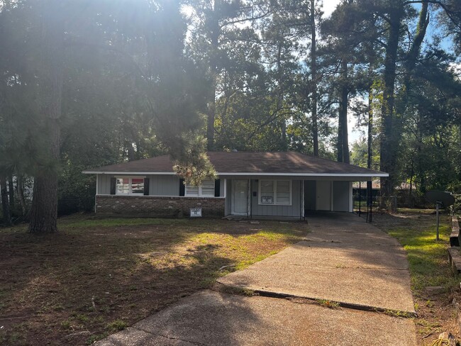 Building Photo - Summer Grove Neighborhood