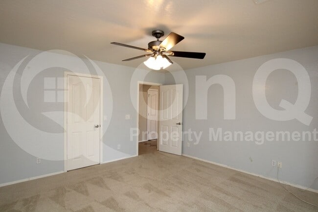 Building Photo - 4173 E Meadow Lark Way