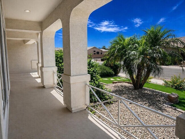 Building Photo - 8611 S 45th Glen