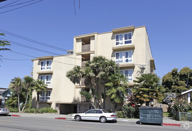 Primary Photo - 80 Castro St
