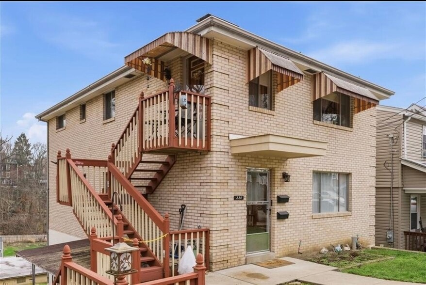Building Photo - 226 Frankfort Ave