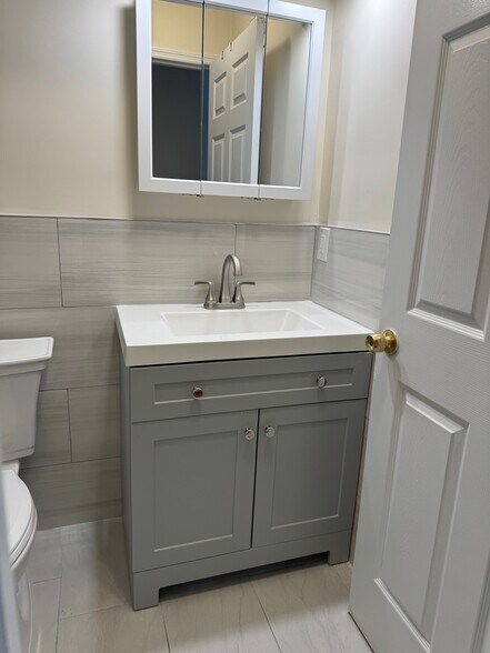 Building Photo - 31 Emory St