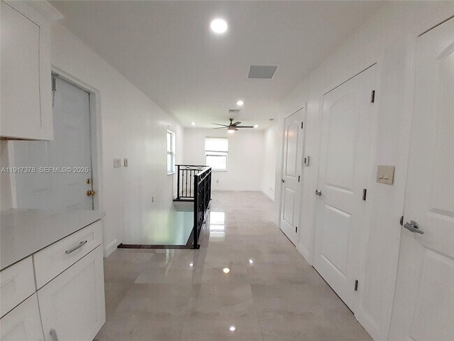Building Photo - 13755 SW 20th St