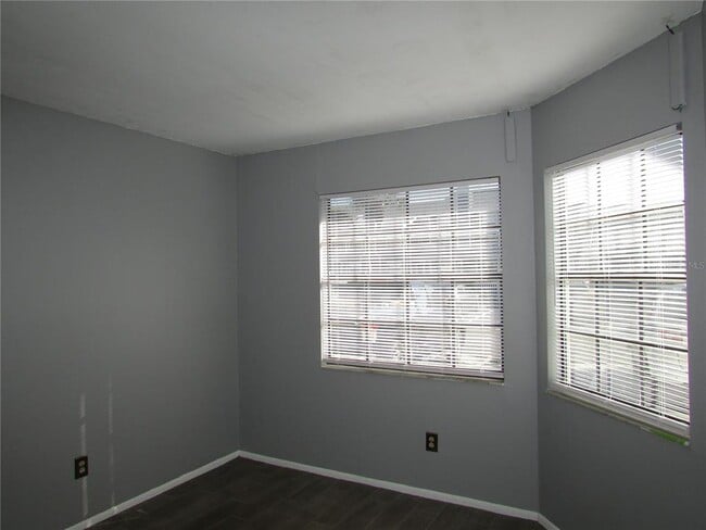 Building Photo - 12715 Raeburn Way