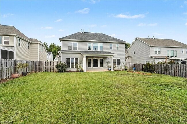 Building Photo - Lease to Own