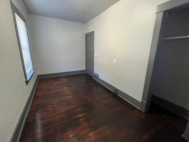 Building Photo - 510-512 S. 21st Avenue