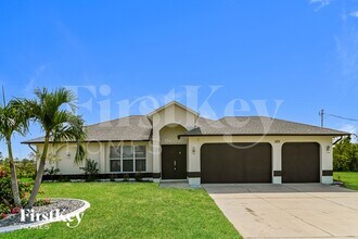 Building Photo - 1825/1831 NW 32nd Place