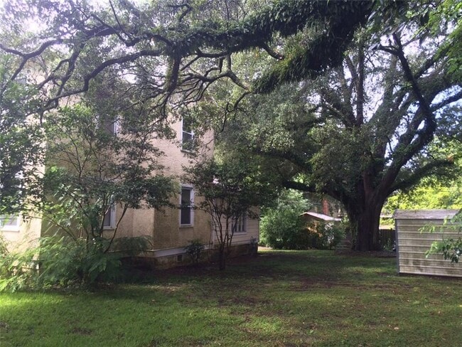 Building Photo - 316 4th St