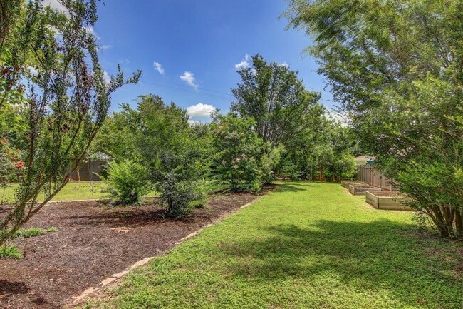 Building Photo - 16803 Bailey Jean Dr
