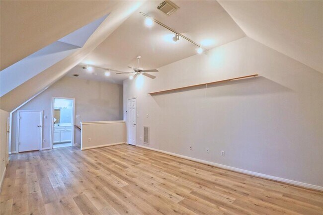 Building Photo - 3628 Timberside Cir Dr